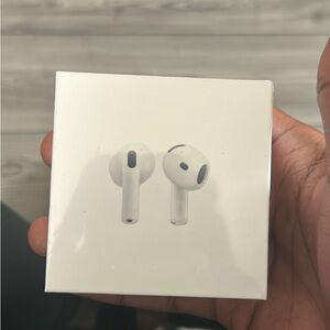 Apple AirPods 4th Gen - Sleek White